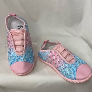Fires~Unisex Water Shoes ~ Pink Toddler Sz 6 Quick Dry, Breathable, Lightweight
